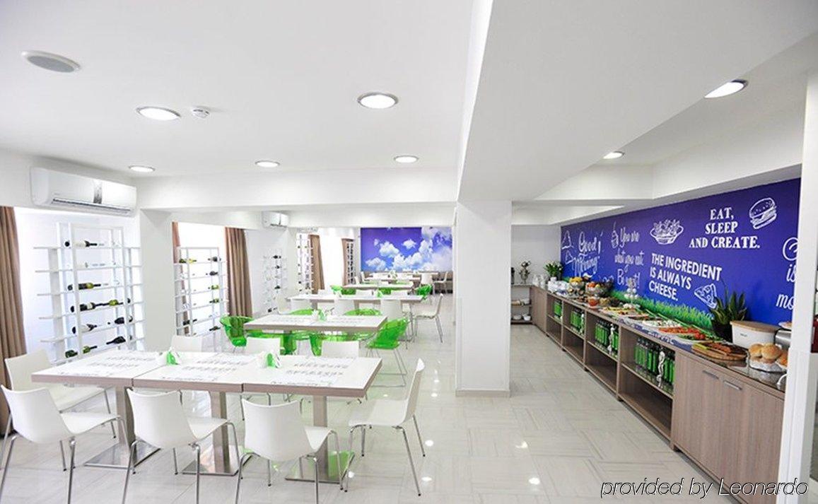 Ibis Styles Skopje Hotel Bagian luar foto