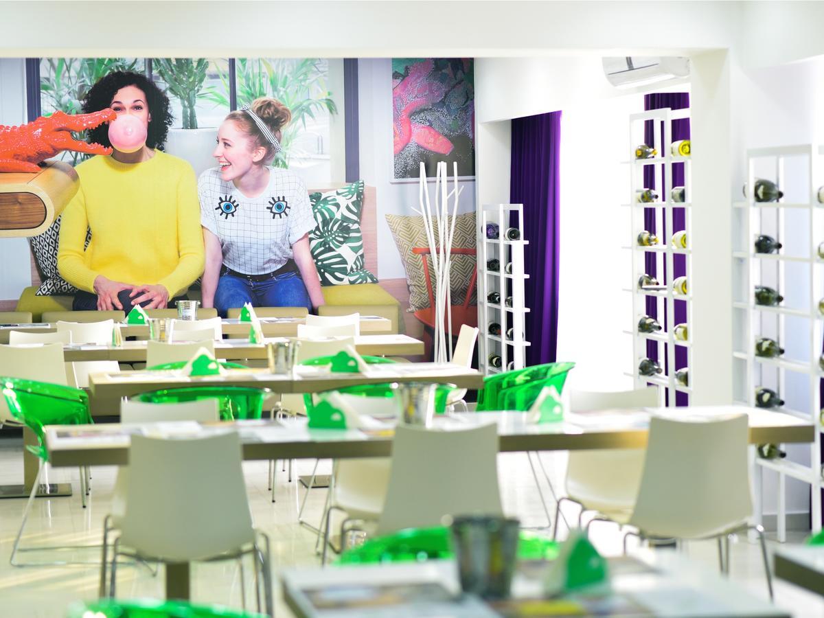 Ibis Styles Skopje Hotel Bagian luar foto