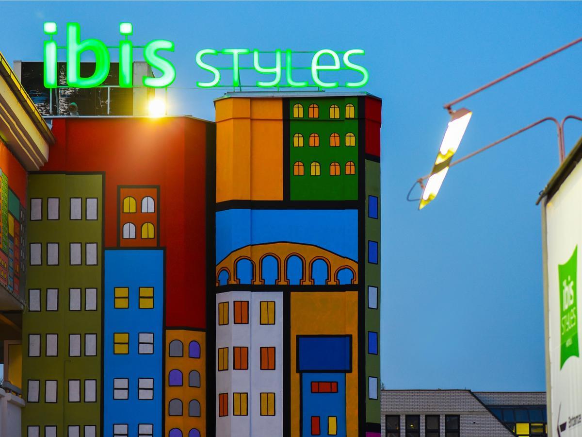 Ibis Styles Skopje Hotel Bagian luar foto